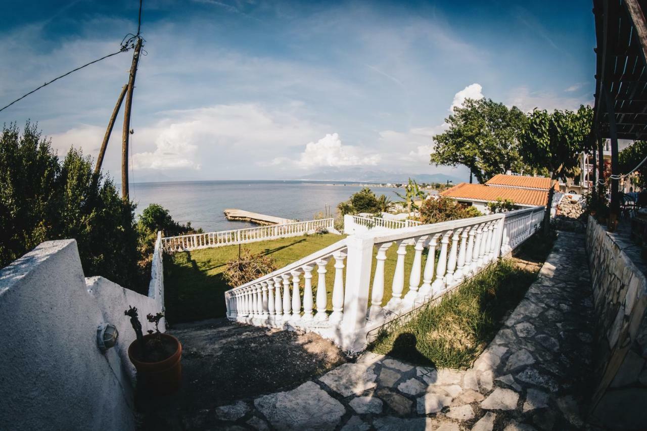Villa Galanis By The Sea Niforéika Kültér fotó